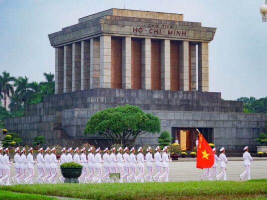 Lăng Chủ Tịch (Lăng Bác) du lịch miền Bắc