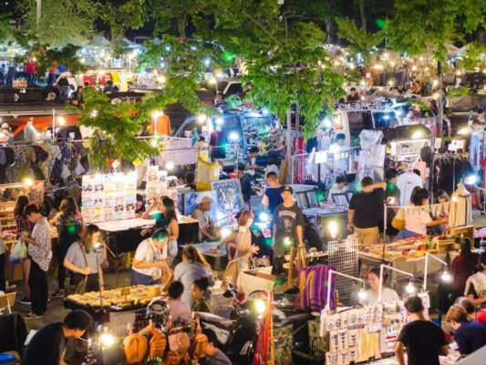 Chợ đêm Bangkok Chatuchak